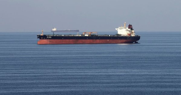 بيانات شحن: مرور ناقلة محملة بنفط عراقي عبر مضيق هرمز 