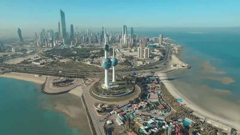 الكويت تعلن تقليص نسبة العاملين حضورياً في الجهات الحكومية إلى 30%
