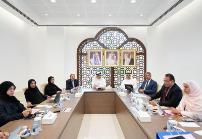 "خدمات النواب" ترفع تقريرًا بشأن تنظيم سوق العمل لمكتب المجلس