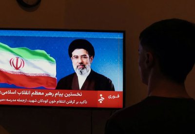 ثالث رسالة مكتوبة من مجتبى خامنئي دون ظهوره