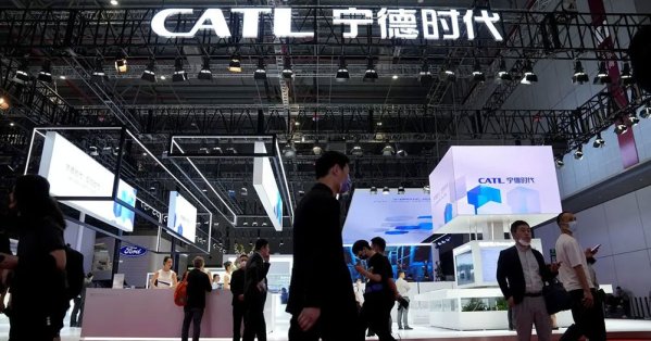 أكبر شركة بطاريات في العالم توسّع نشاطها نحو السفن 