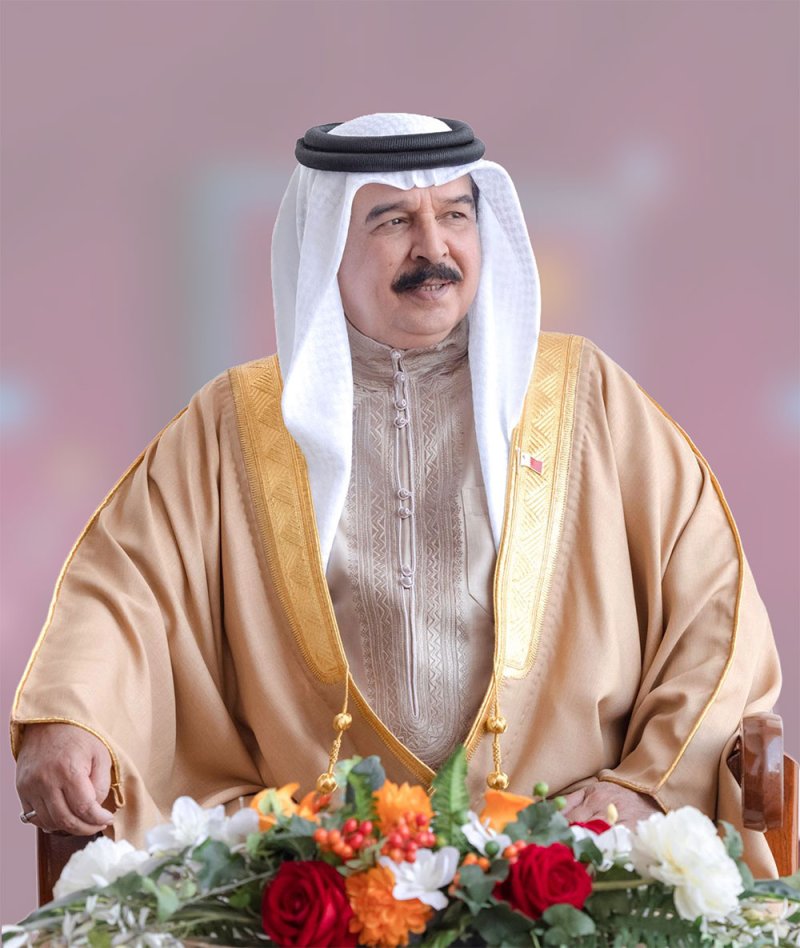 تفداك كل النواصي - قصيدة -