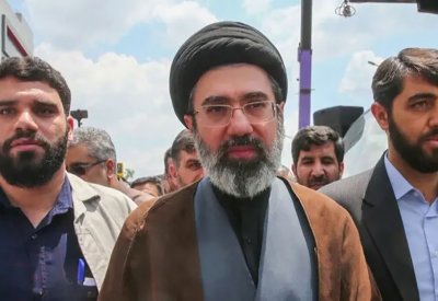 تقارير استخباراتية: المرشد الإيراني فاقد للوعي وغير قادر على إدارة البلاد