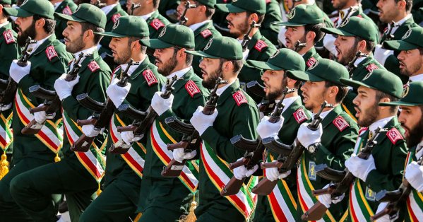 تقرير: 7 أخطاء استراتيجية أضعفت الحرس الثوري أمام أميركا 