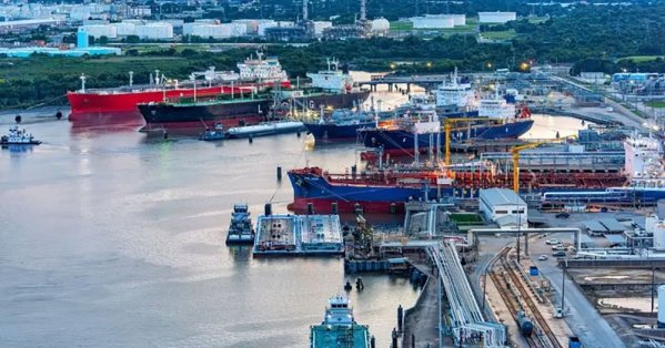 قرار ترامب بتعليق "قانون جونز" يفشل في كبح أسعار الوقود الأميركية حتى الآن 