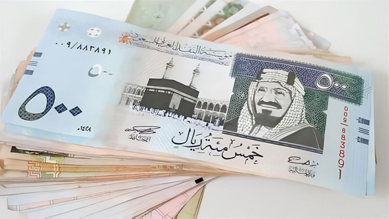 عملة مزورة تهوي بأربعيني  في السجن 3 سنوات