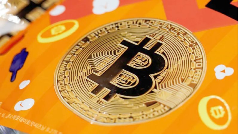 هبوط جماعي في “بتكوين” والأصول الخطرة مع اقتراب ساعة الصفر لمهلة ترامب