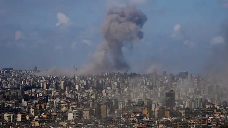 إسرائيل تشن أعنف قصف على أهداف لحزب الله ببيروت والضاحية