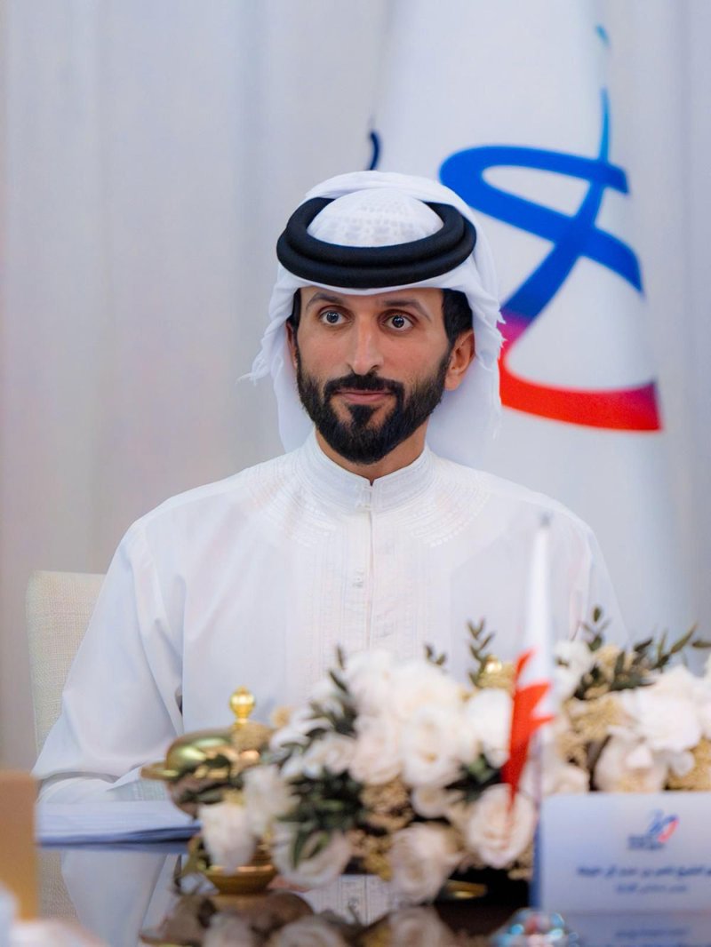 ناصر بن حمد: سلامة الموظفين وحماية الأصول أولوية قصوى في المنشآت