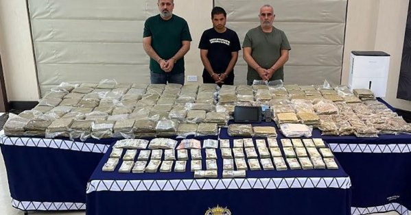 القبض على 3 أشخاص بعد احباط بيع وترويج ما يزيد عن 100 كيلو جرام مواد مخدرة قادمة من ايران و تقدر قيمتها بحوالي مليون ونصف المليون دينار