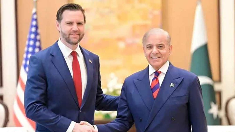 فانس يلتقي رئيس وزراء باكستان.. وقاليباف يحدد خطوط إيران الحمراء