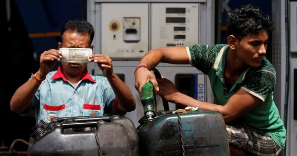 الهند ترفع رسوم التصدير على الديزل ووقود الطائرات بشكل فوري 