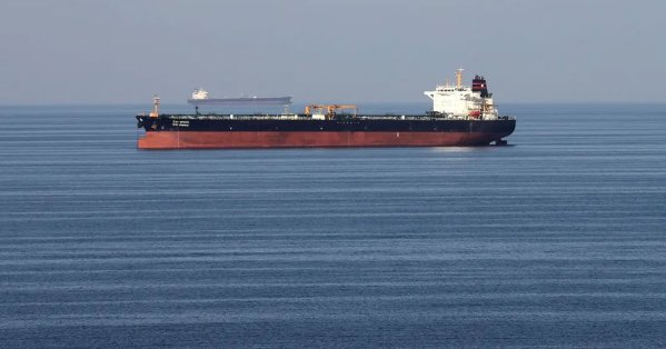 وصول أول سفينة قادمة من هرمز إلى ميناء كراتشي الباكستاني 