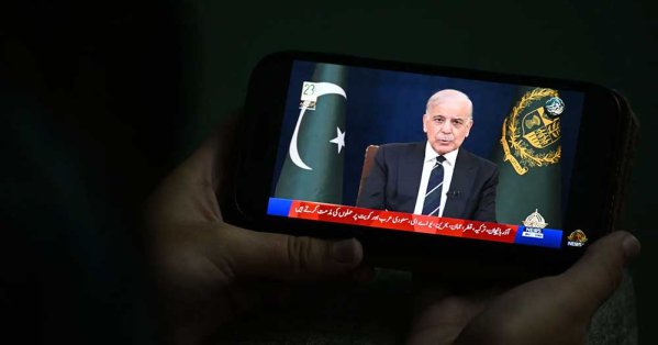 رئيس وزراء باكستان: المحادثات لم تمت لكنها في حالة جمود