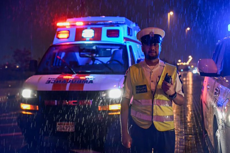 بالصور: جهود إدارات وزارة الداخلية أثناء التعامل مع تداعيات الأمطار الغزيرة التي شهدتها المملكة.