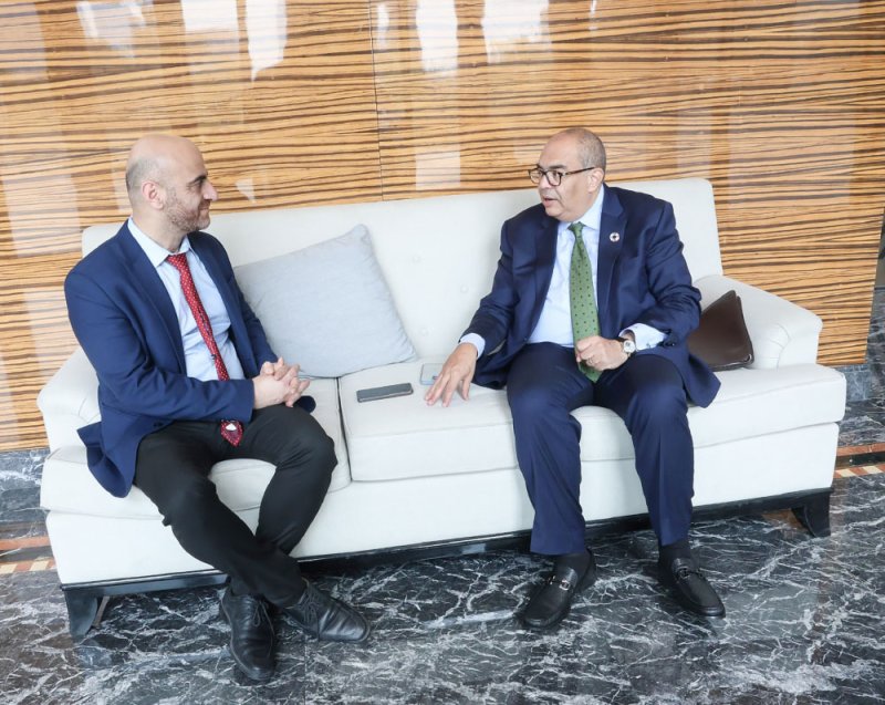 المبعوث الأممي الخاص بتمويل التنمية المستدامة لـ “البلاد”: “تكلفة التقاعس” عن “الاستدامة” باهظة.. ودول الجنوب تقود التحول الأخضر