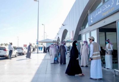 إيقاف تصاريح العمرة اعتباراً من السبت.. «الحج» تتيح استثناء المحرم في «نسك»