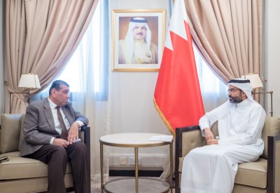 الخارجية تستدعي القائم بالأعمال العراقي وتسلمه مذكرة احتجاج على استمرار الاعتداءات بالطائرات المسيرة من الأراضي العراقية تجاه البحرين وعدد من دول الخليج