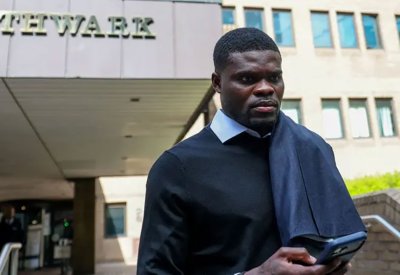 بارتي لاعب أرسنال السابق ينكر تهمتي اغتصاب جديدتين