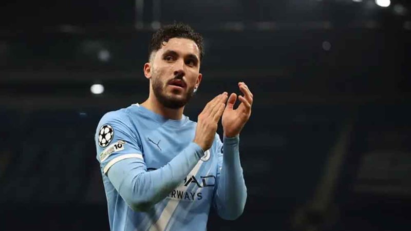 شرقي: لا أشعر بضغوط المنافسة على لقب الدوري الإنجليزي