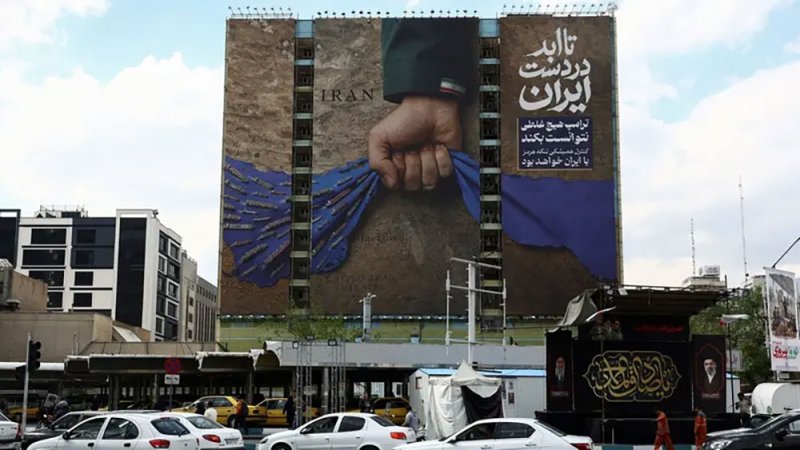 إيران: أي تدخل عسكري في مضيق هرمز سيصعد الأزمة