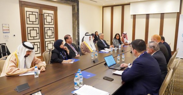 رئيس مجلس النواب يلتقي رئيس المجموعة البرلمانية لدول أمريكا اللاتينية والكاريبي