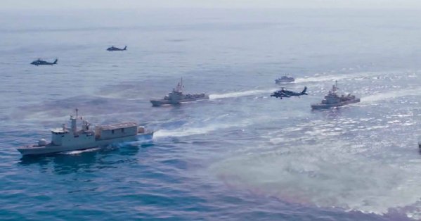 صقور حمد الشامخة تنقض على الصواريخ ومسيرات الغدر الإيراني