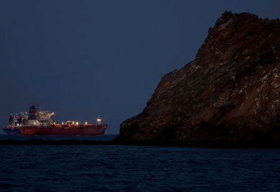 الجيش الأميركي يعلن نجاحه في فرض حصار بحري كامل على إيران