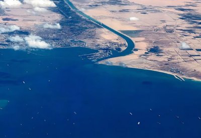 إيرادات قناة السويس تنمو 19% في 6 أشهر