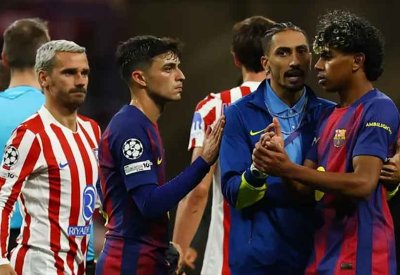 لاعب برشلونة يعتذر عن إشارته لمشجعي أتلتيكو مدريد