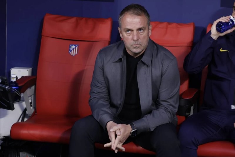 فليك: برشلونة «كان يستحق التأهل»... لكن عليه أن «يتعلّم» من إخفاقه