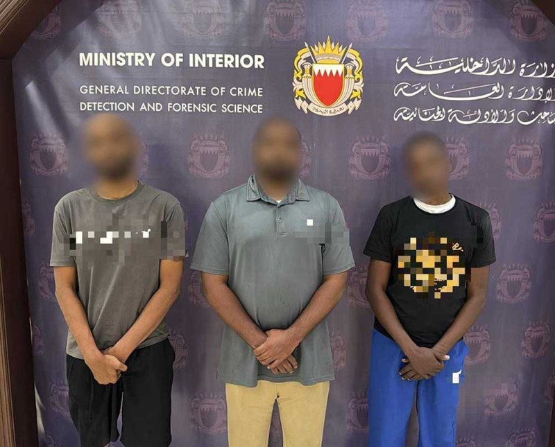 القبض على 3 أشخاص لسرقتهم 4700 دينار من مواطن في القضيبية