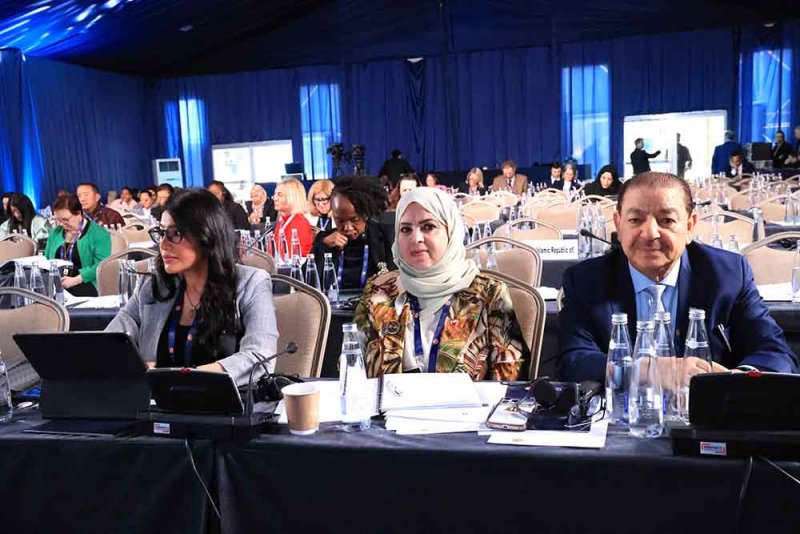 الزايد: مملكة البحرين تزخر بتشريعات رصينة تعزز تمكين المرأة البحرينية للانخراط في المجالين الاقتصادي والتجاري