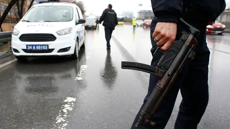 تركيا تأمر بتوقيف 83 شخصاً لإشادتهم بحوادث قتل جماعي في المدارس