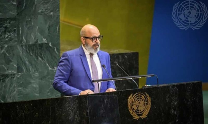 مندوب الكويت لدى الأمم المتحدة يؤكد مواصلة العمل لتقديم مشروع قرار جديد بشأن تأمين الملاحة في مضيق هرمز