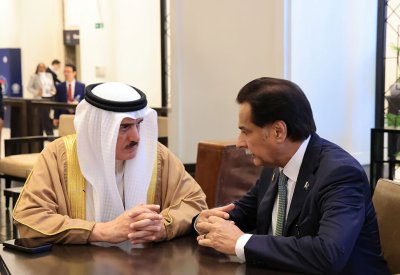 رئيس مجلس النواب يجتمع برئيس الجمعية الوطنية الباكستانية ويؤكد إدانة الاعتداءات الإيرانية ويثمن مبادرات باكستان لترسيخ الأمن والاستقرار في المنطقة