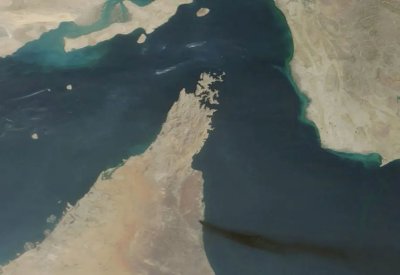 بريطانيا تتحسب لنقص في المواد الغذائية في حال استمر إغلاق مضيق هرمز