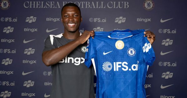 تشيلسي يمدد عقد كايسيدو 7 أعوام