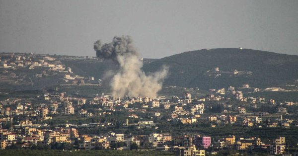 تصعيد بعد الهدنة.. إسرائيل تستهدف عناصر حزب الله جنوب لبنان