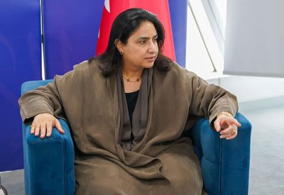 المدير العام لمعهد الادارة العامة تستقبل رئيس جمعية رجال الأعمال البحرينية