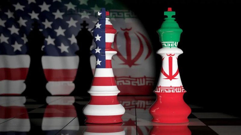 التفاوض بين إيران وأميركا بمرحلة حرجة.. قلق من عودة الحرب