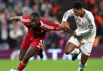 بعد ارتباطه بريال مدريد.. كوناتي يكشف موقفه من البقاء في ليفربول