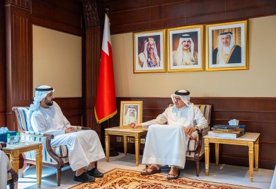 وزير الخارجية يستقبل سفير دولة الإمارات العربية المتحدة لدى مملكة البحرين