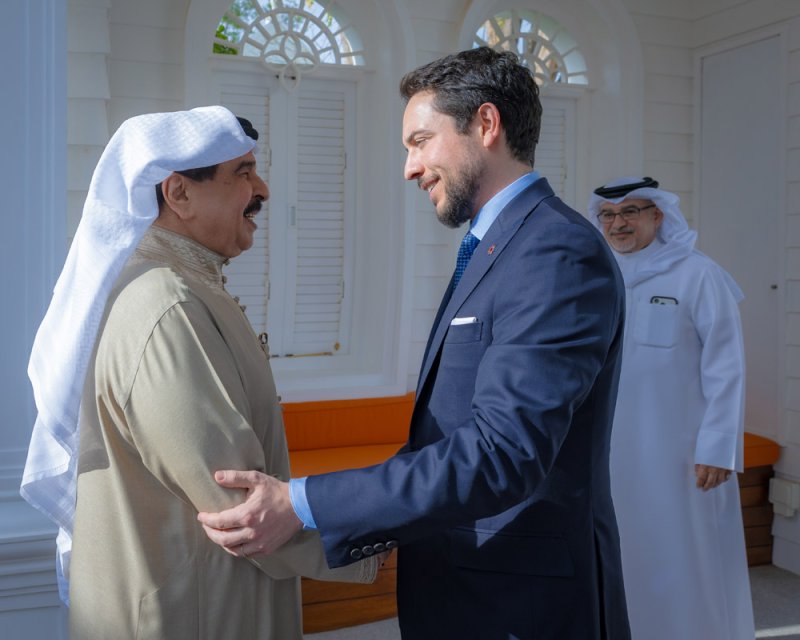 جلالة الملك المعظم يستقبل سمو ولي عهد المملكة الأردنية الهاشمية