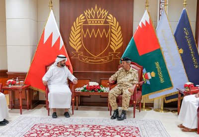 القائد العام لقوة دفاع البحرين يستقبل سفير الإمارات ويشيد بمتانة العلاقات الأخوية بين البلدين