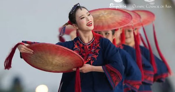 إفتتاح مبهر لدورة الألعاب الآسيوية الشاطئية في سانيا