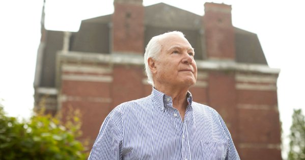 فان زويدام ينضم لنادي مليارديرات الدولار بثروة 640 مليون دينار بحريني