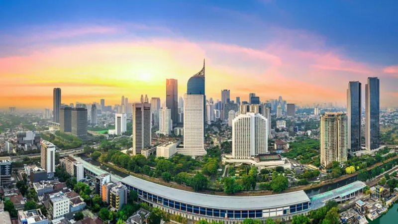 إندونيسيا تسجل تعهدات استثمارية بقيمة 32 مليار دولار