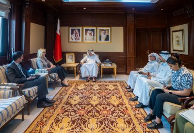 وزير الخارجية يستقبل سفيرة الولايات المتحدة الأميركية لدى مملكة البحرين