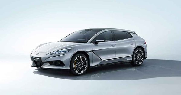 BYD تكسر حاجز الألف كيلومتر وتطلق “دينزا Z9”